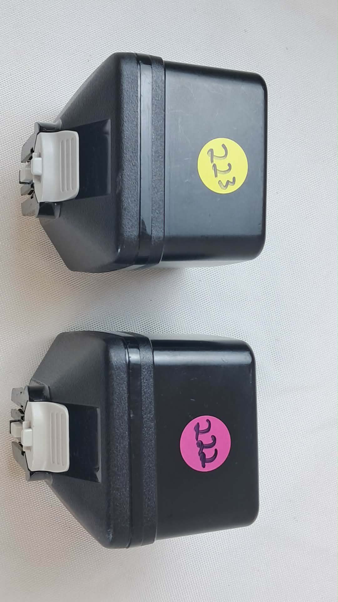 Stryker 8215 System 8 Large Battery Cycle Counts: 222 & 223