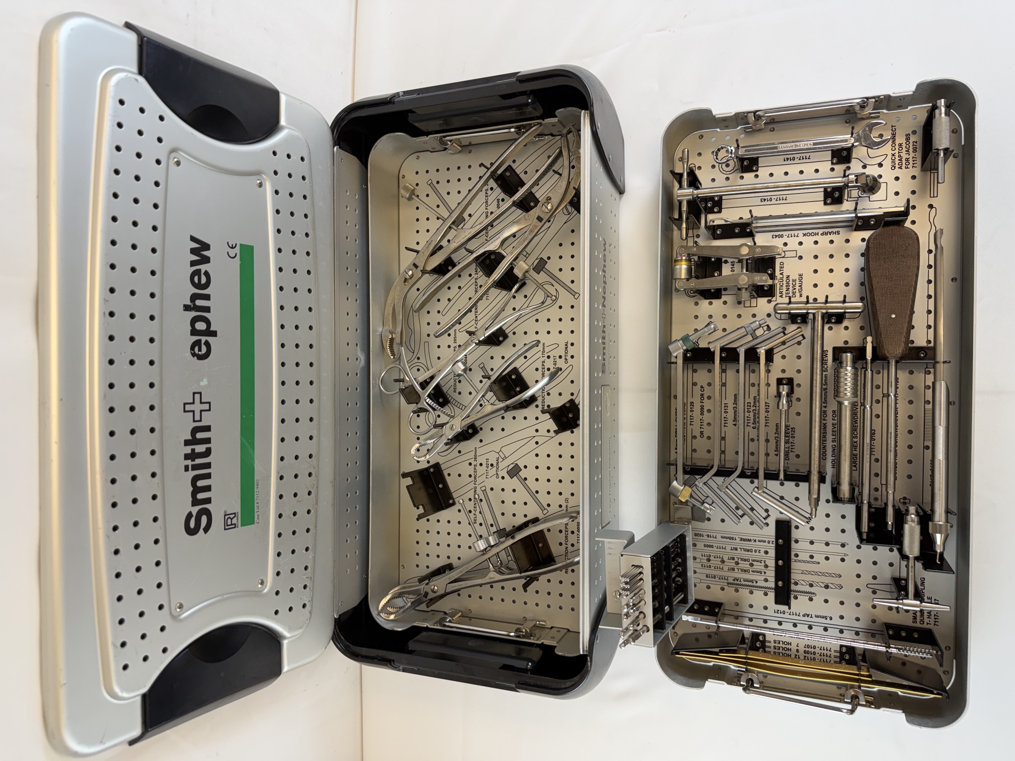 Smith & Nephew 7112-9400 Large Fragment Instruments & Forceps Tray