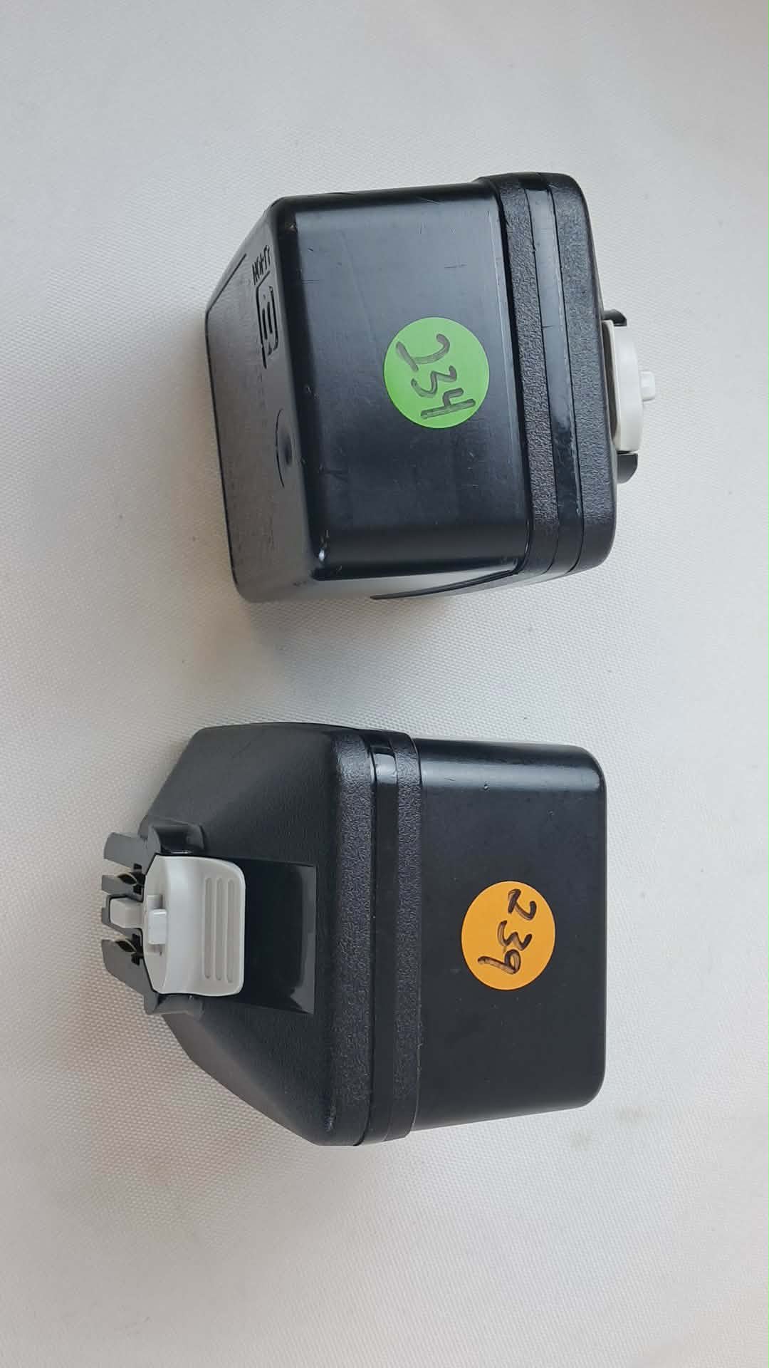 Stryker 8215 System 8 Large Battery Cycle Counts: 234 & 239