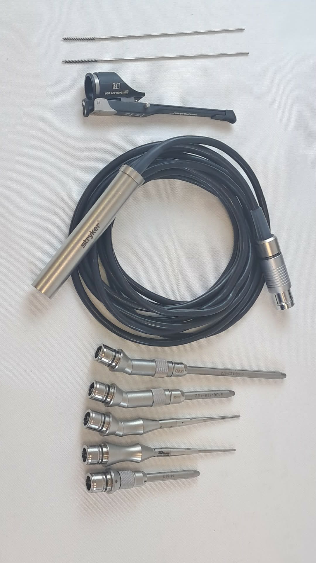 Stryker 5400-120 CORE Saber High-Speed Drill w/ 5400-121 Handswitch & Attachments